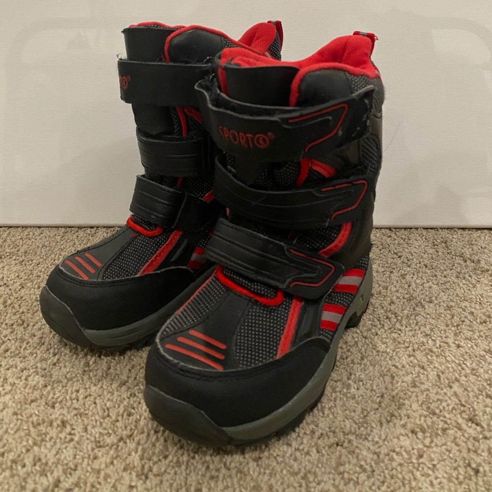 Boys Snow boots Sz11
